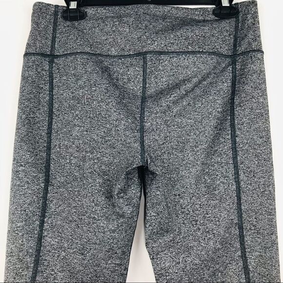 Victoria’s Secret Marled Gray Capri Workout Pants - Picture 5 of 12